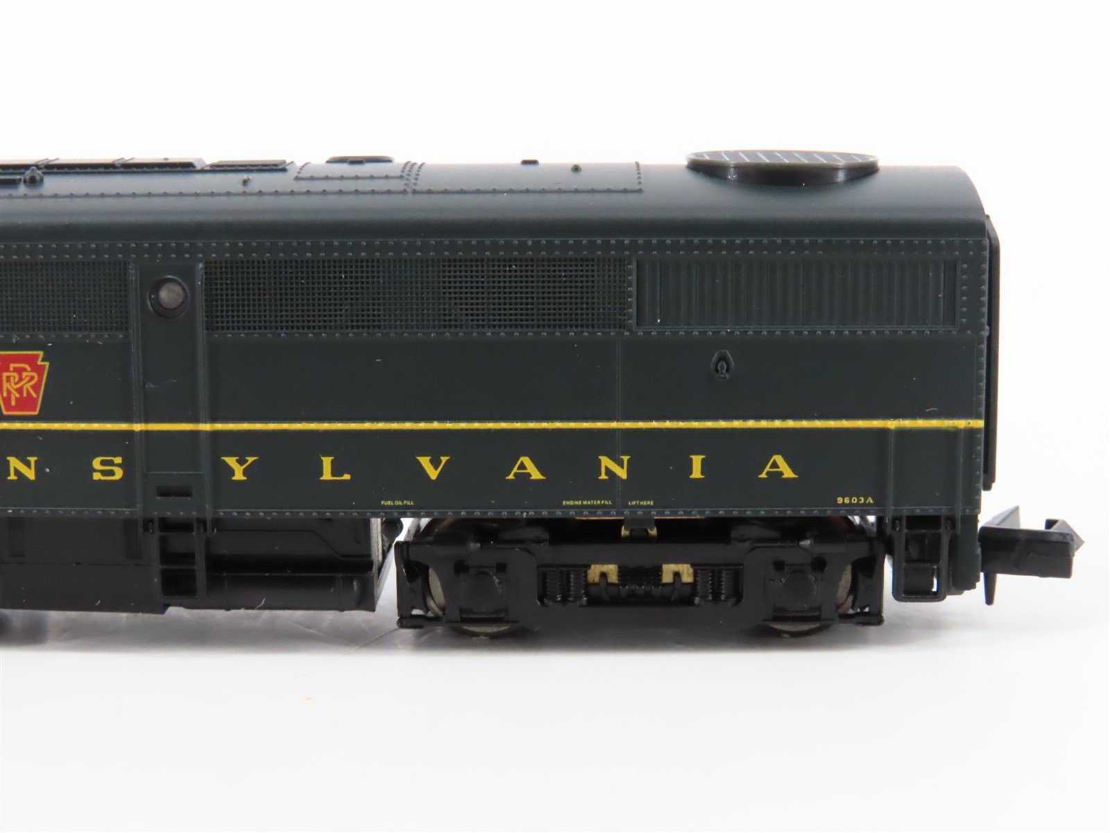 N Scale Life-Like 7451 PRR Pennsylvania FA1/FB1 Diesel Locomotive Set