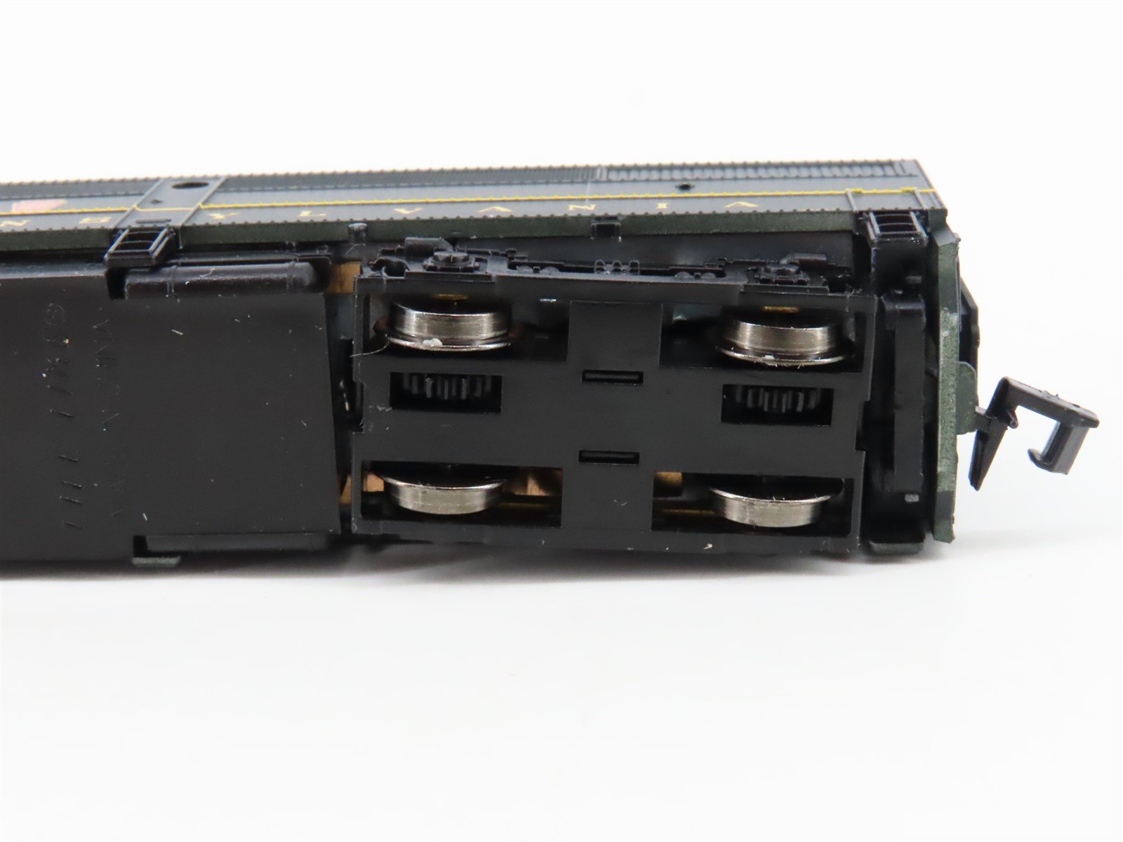 N Scale Life-Like 7451 PRR Pennsylvania FA1/FB1 Diesel Locomotive Set