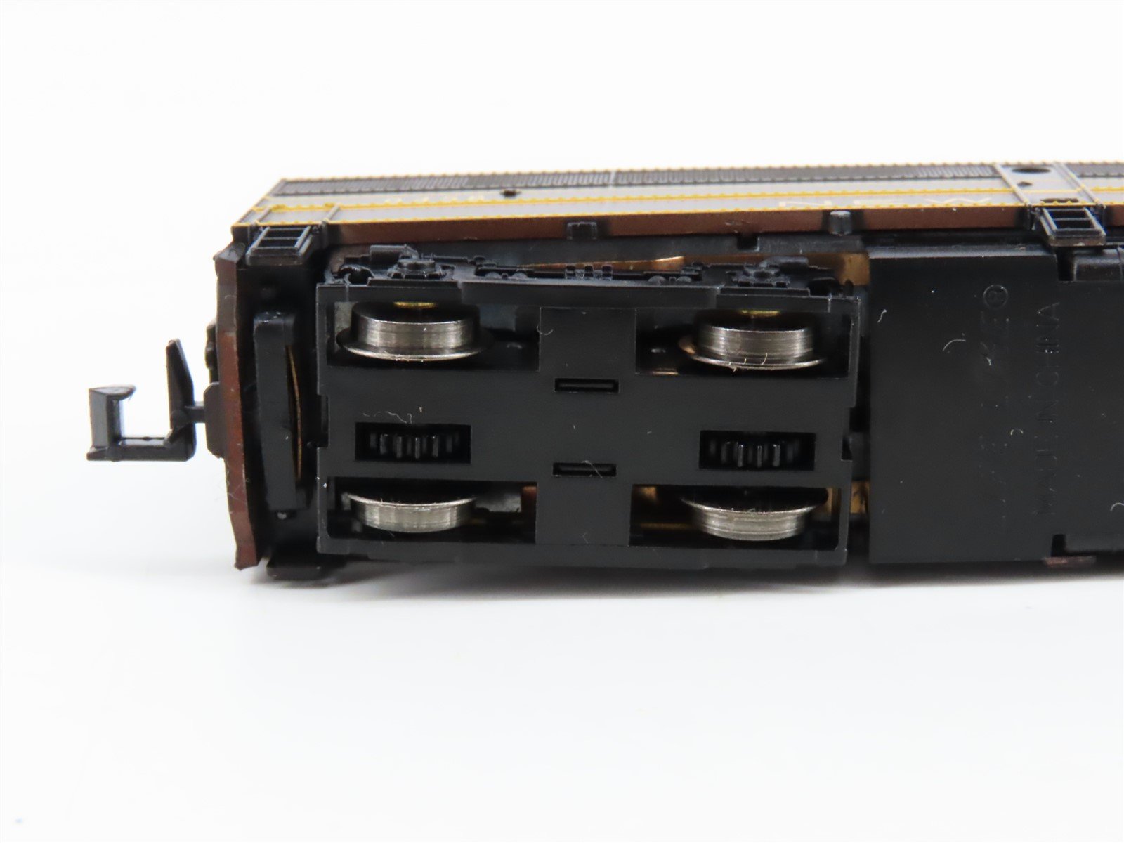 N Scale Life-Like 7449 NH New Haven FA1/FB1 Diesel Locomotive Set