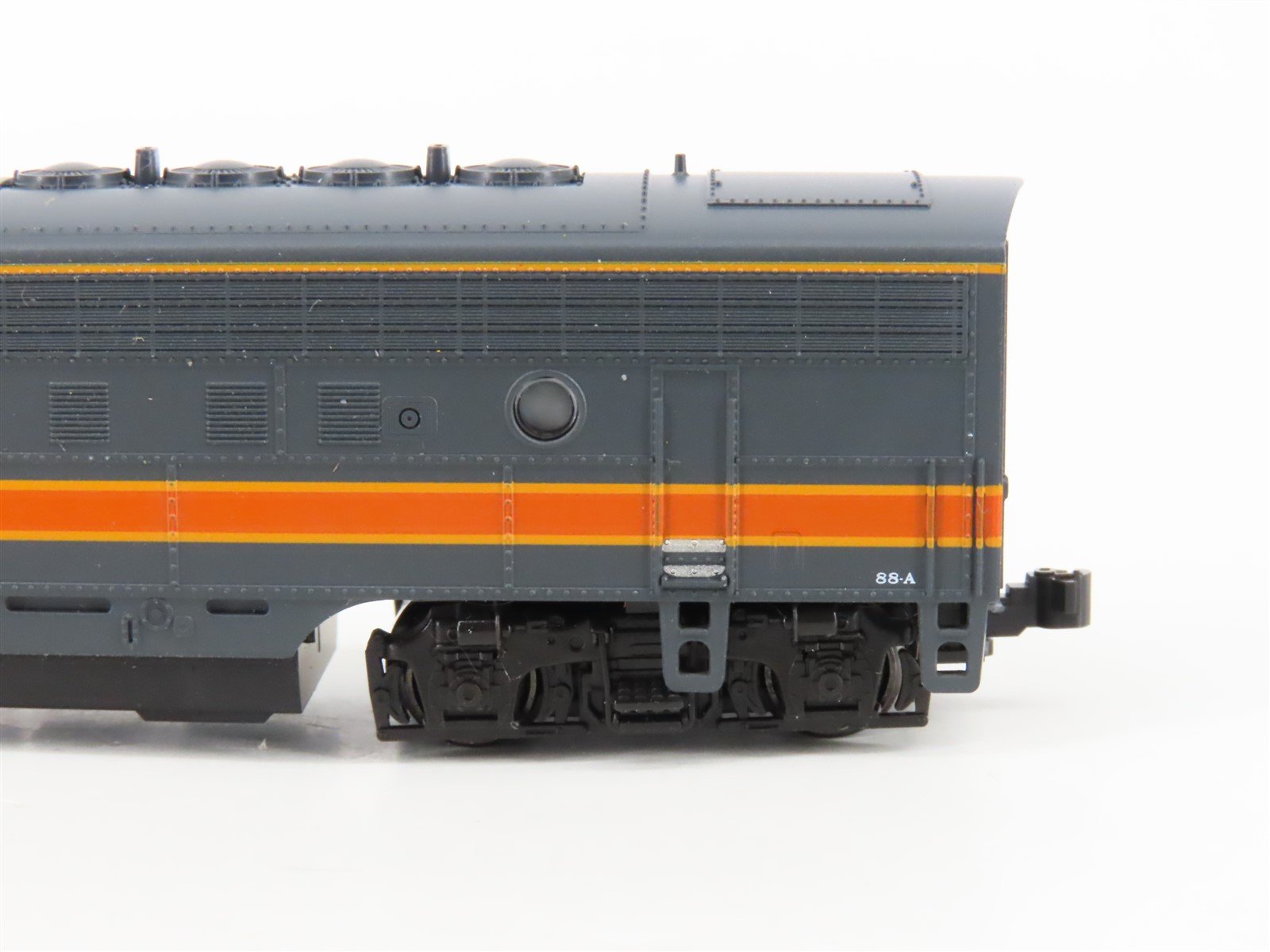 N KATO 106-0429 MILW 