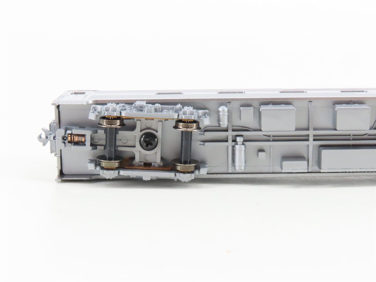 N Scale KATO 156-0905 ATSF Santa Fe Railroad Sleeper Passenger Car &quot;Regal Spa&quot;