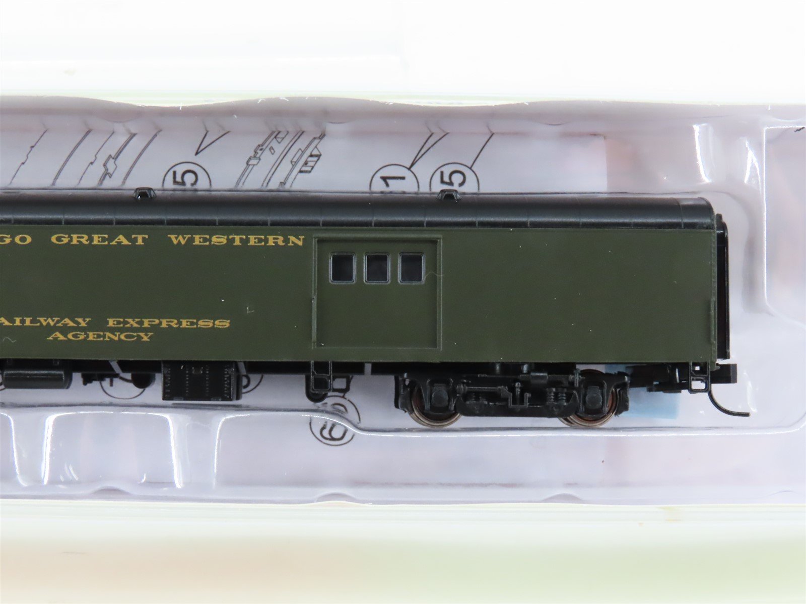 N Scale Walthers 932-55103 CGW Chicago Great Western 72' Baggage Passenger