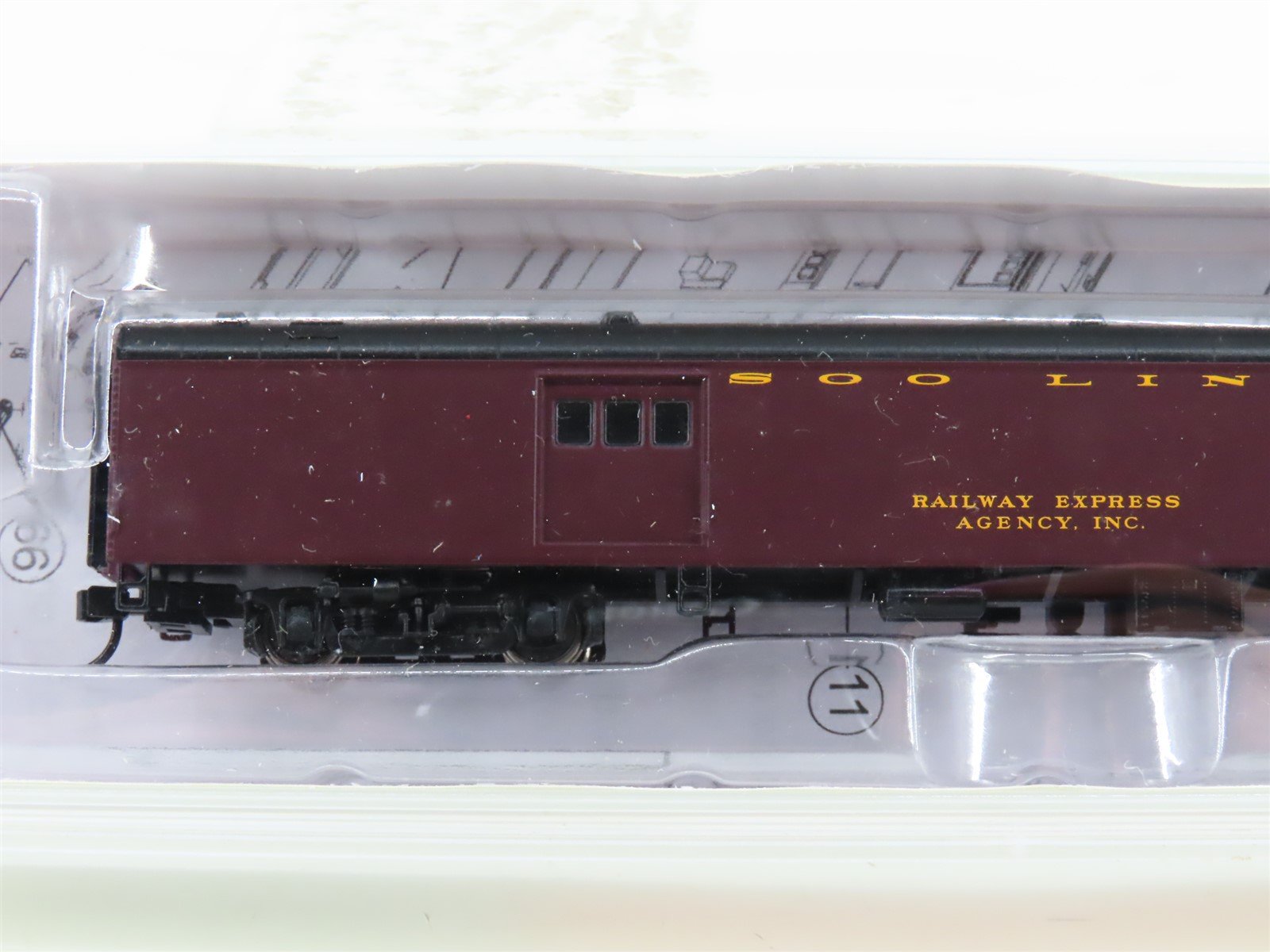 N Scale Walthers 932-55104 SOO Line 72' Baggage Passenger Car