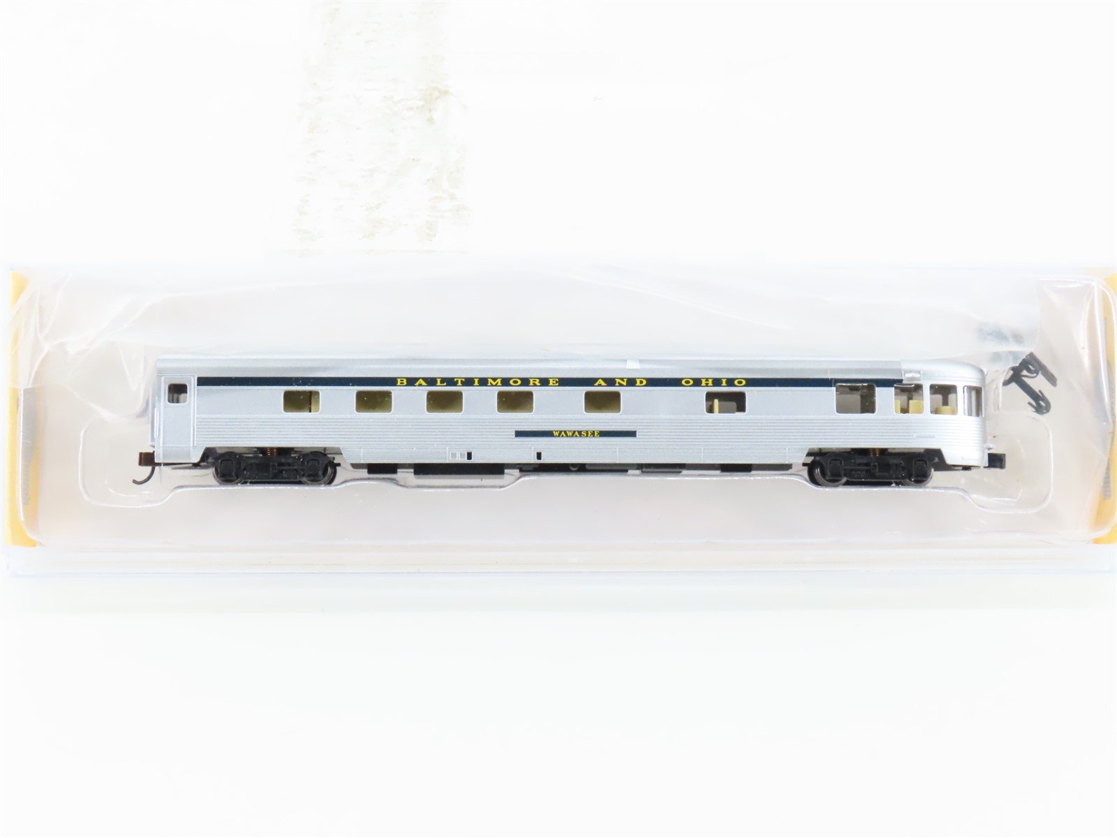 N Scale Bachmann Silver Series 14553 B&O Baltimore & Ohio Observation Passenger