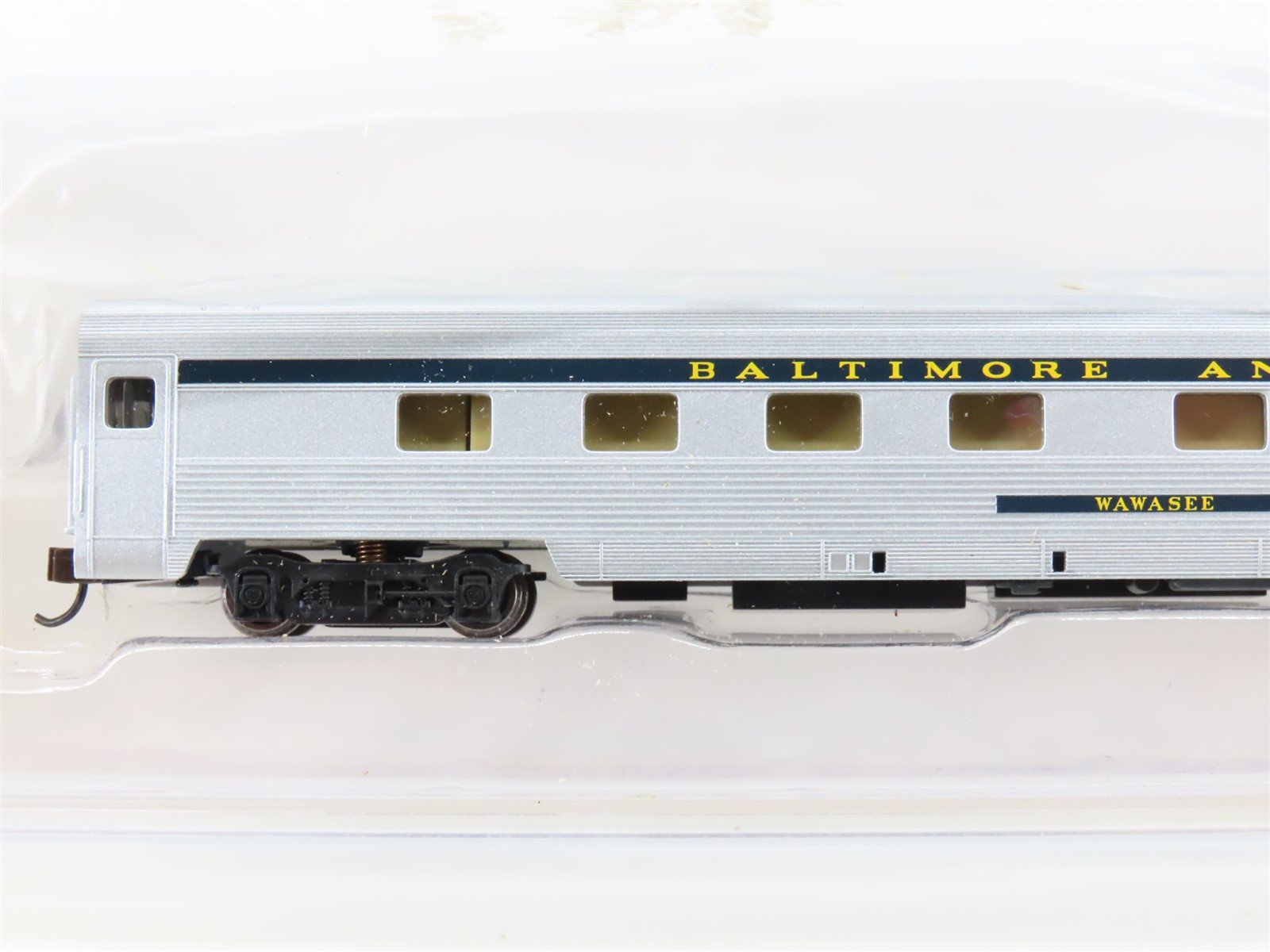 N Scale Bachmann Silver Series 14553 B&O Baltimore & Ohio Observation Passenger