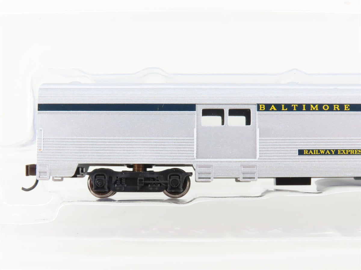 N Scale Bachmann Silver Series 14653 B&amp;O Baltimore &amp; Ohio 72&#39; Baggage Passenger