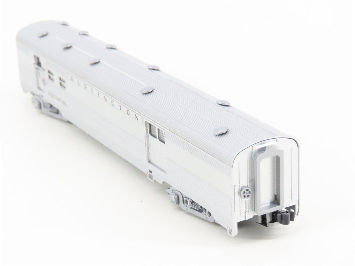 N Scale KATO CB&amp;Q Burlington Railroad Baggage RPO Passenger Car