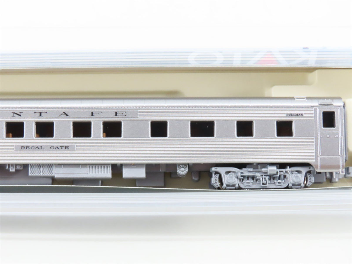 N Scale KATO ATSF Santa Fe Railroad Sleeper Passenger Car &quot;Regal Gate&quot;