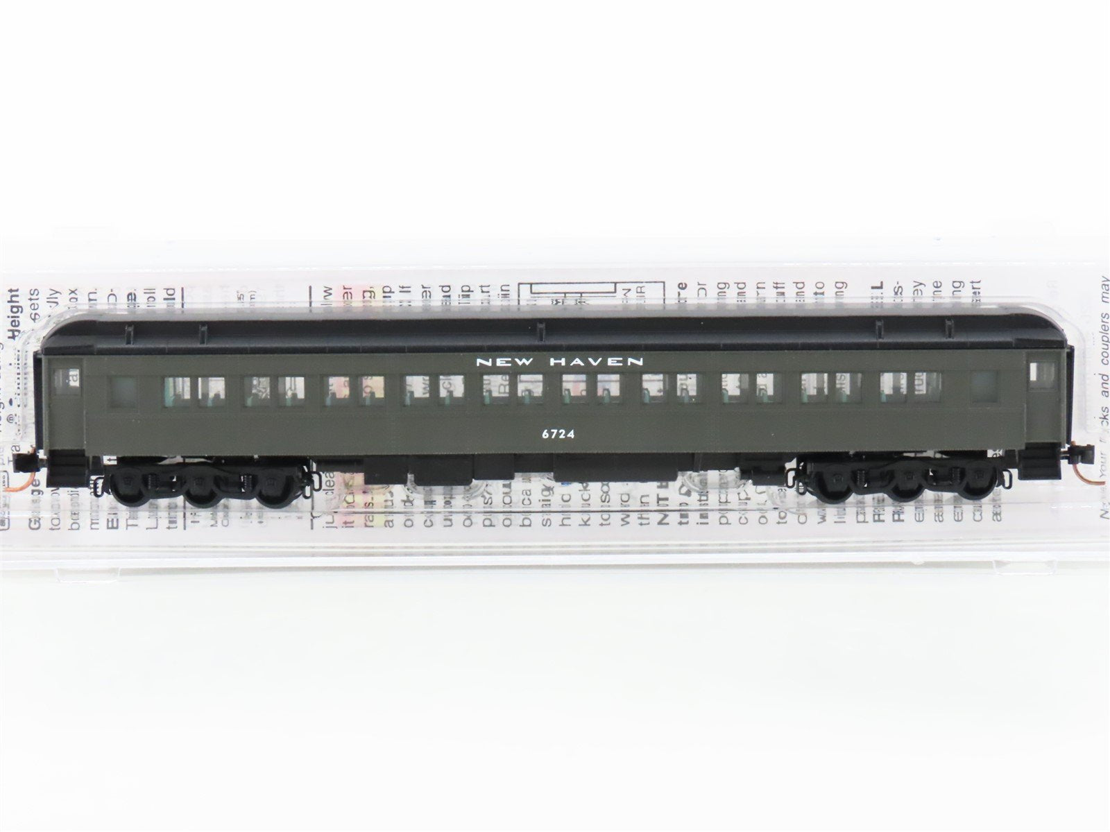 N Scale Micro-Trains MTL 14500100 NH New Haven Heavyweight Coach Passenger #6724