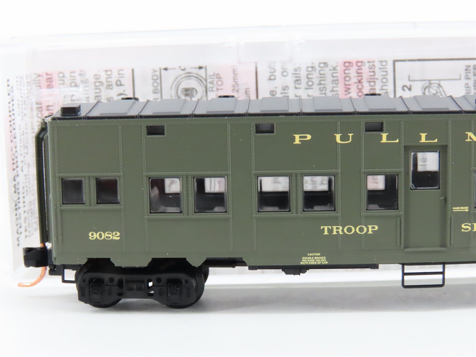 N Micro-Trains MTL 116010.4 US Office of Defense Troop Sleeper Passenger #9082
