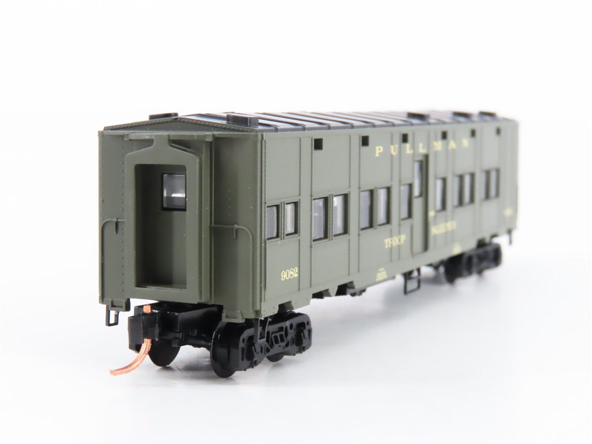 N Micro-Trains MTL 116010.4 US Office of Defense Troop Sleeper Passenger #9082