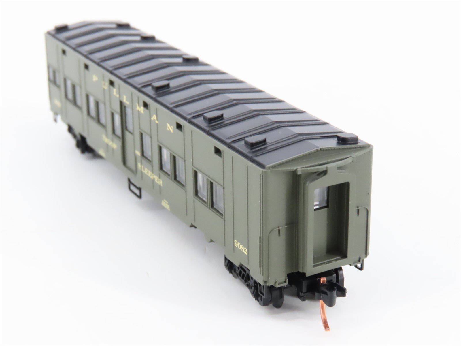 N Micro-Trains MTL 116010.4 US Office of Defense Troop Sleeper Passenger #9082