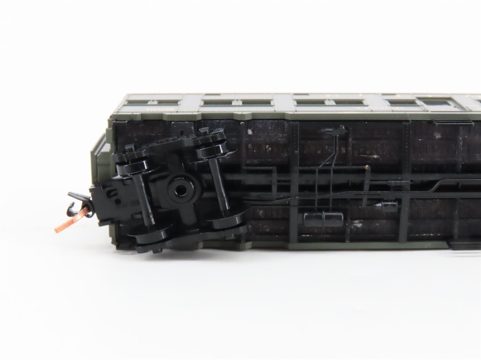 N Micro-Trains MTL 116010.4 US Office of Defense Troop Sleeper Passenger #9082