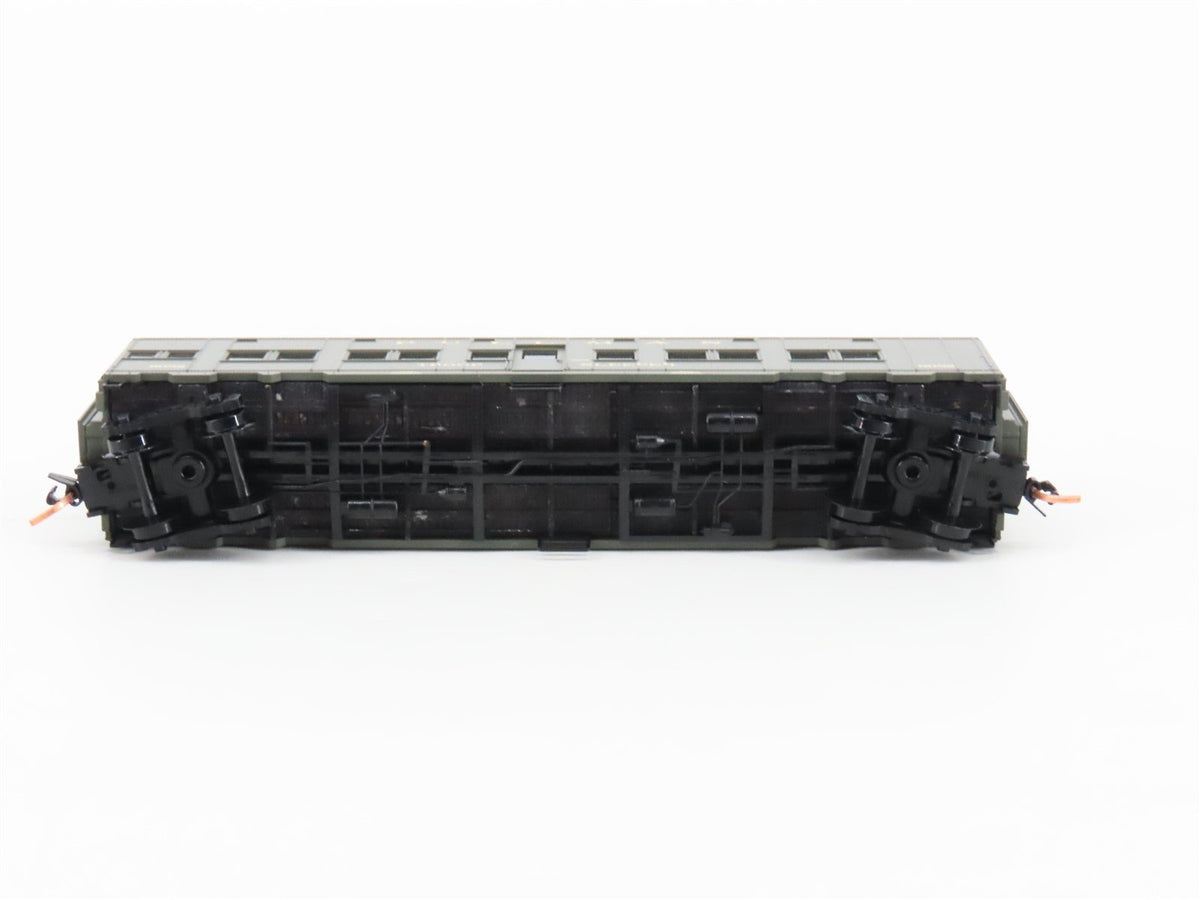 N Micro-Trains MTL 116010.4 US Office of Defense Troop Sleeper Passenger #9082