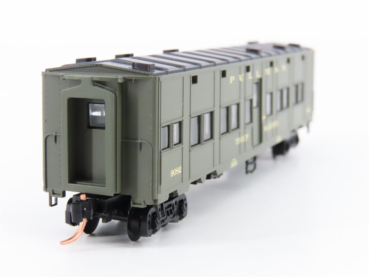 N Micro-Trains MTL 116010.4 US Office of Defense Troop Sleeper Passenger #9082