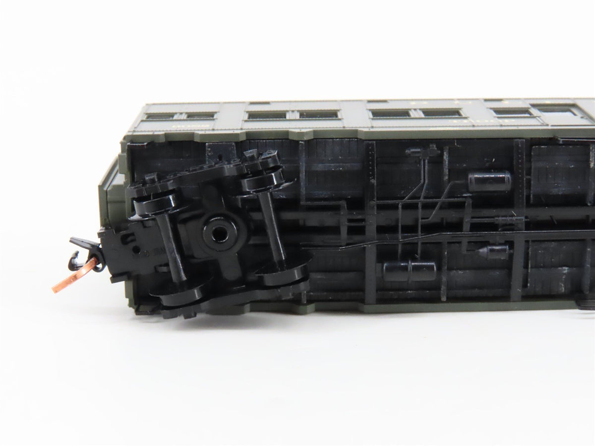 N Micro-Trains MTL 116010.4 US Office of Defense Troop Sleeper Passenger #9082
