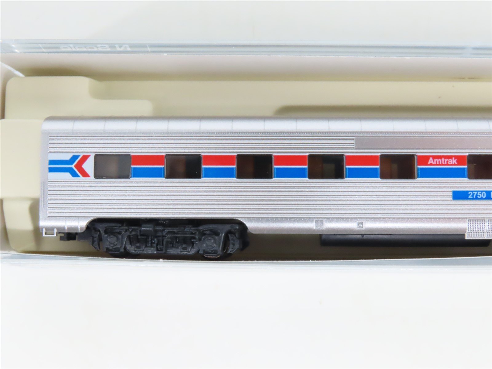 N Scale KATO 106-3522 Amtrak Phase I Passenger 4-Car Set
