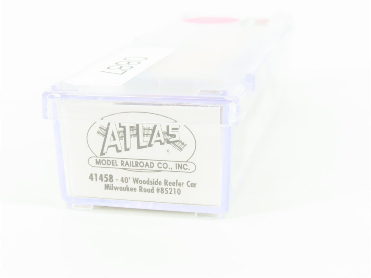 N Scale Atlas 41458 URTC Milwaukee Road 40&#39; Woodside Reefer #85210