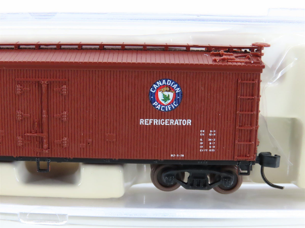 N Scale Atlas 41484 CP Canadian Pacific Railroad 40&#39; Wood Reefer #288339