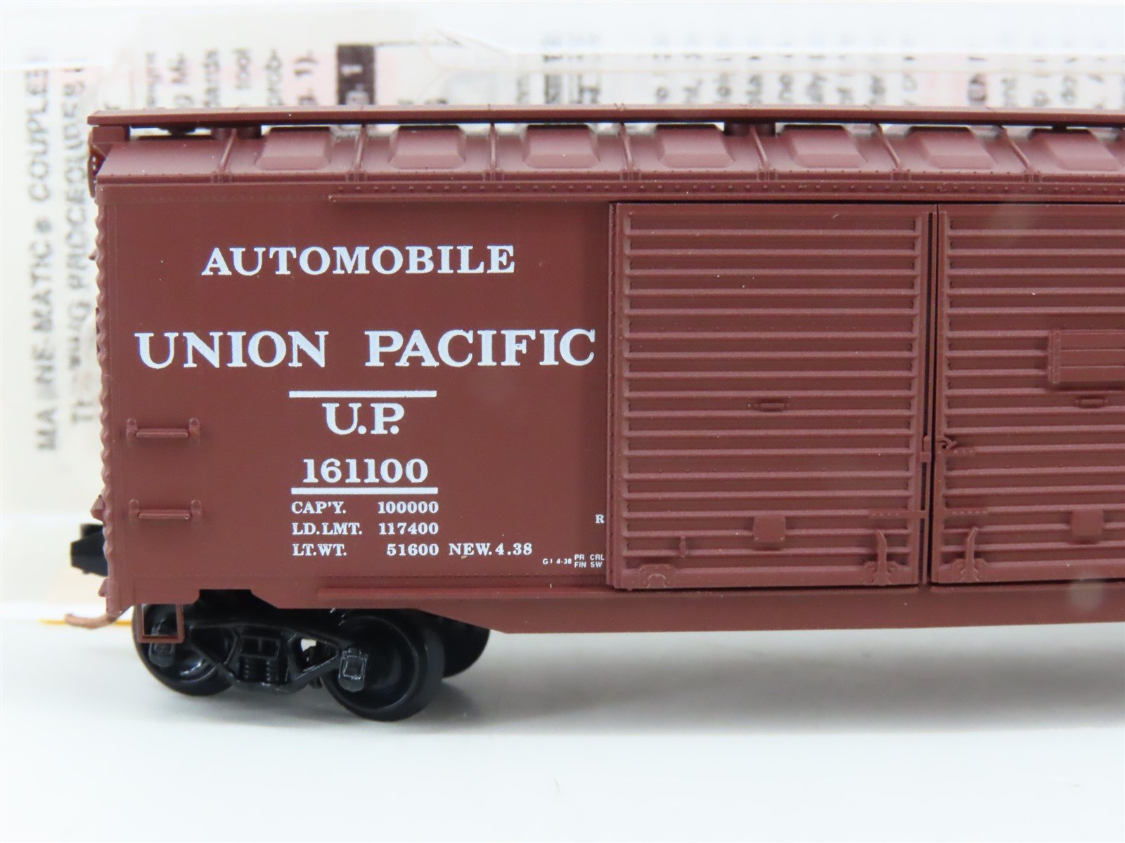 N Scale Micro-Trains MTL 78030 UP Road of the Streamliners 50' Box Car #161100