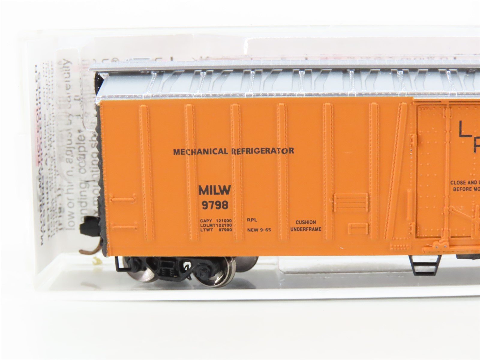 N Scale Micro-Trains MTL 70040 MILW Milwaukee Road Mechanical Reefer #9798