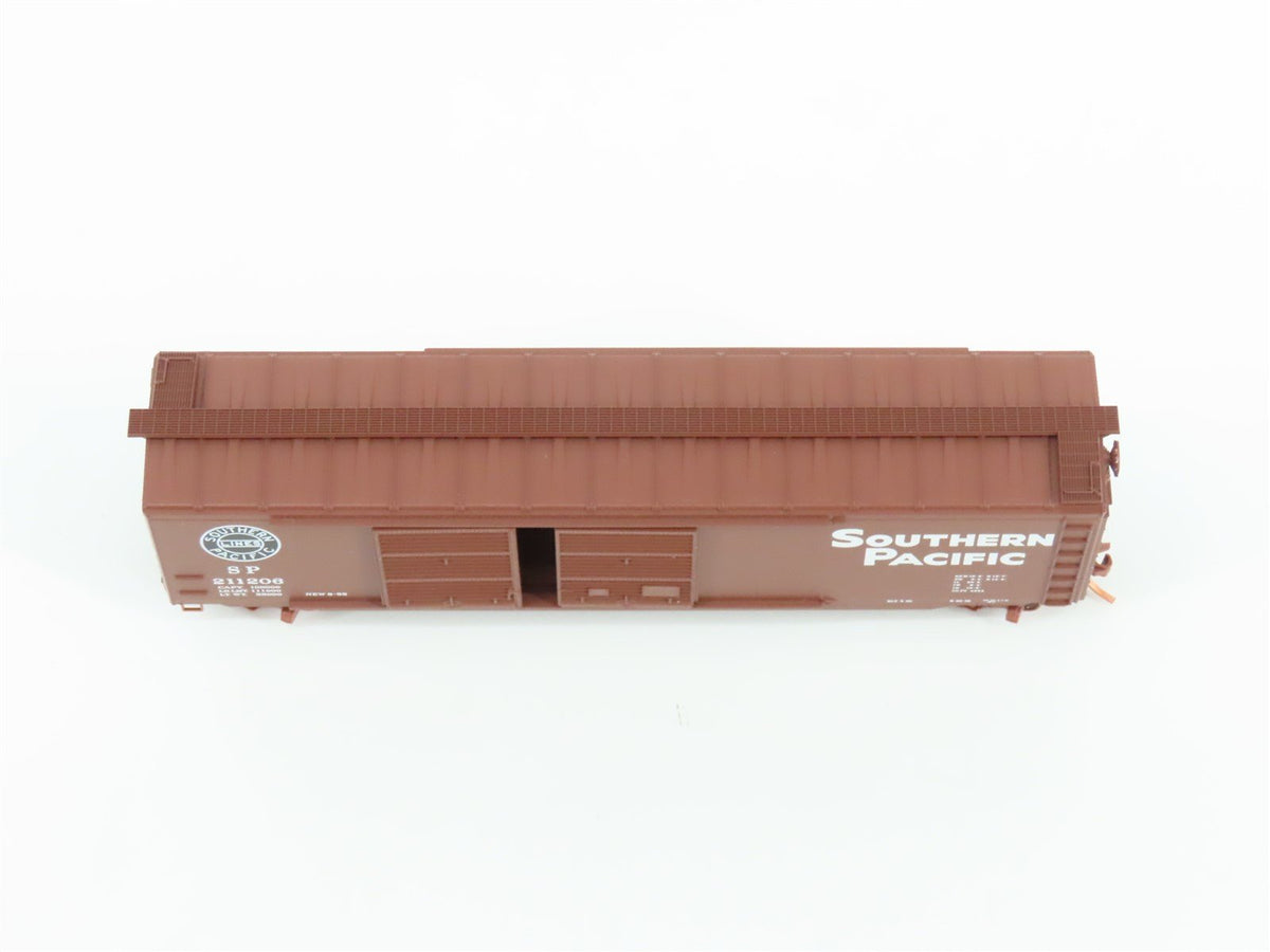 N Scale Micro-Trains MTL 34320 SP Southern Pacific Railroad 50&#39; Box Car #211206