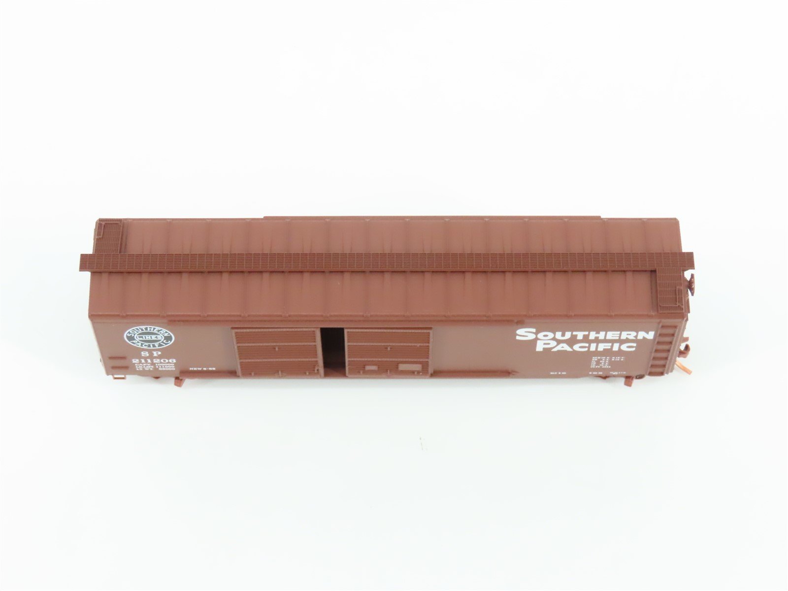 N Scale Micro-Trains MTL 34320 SP Southern Pacific Railroad 50' Box Car #211206