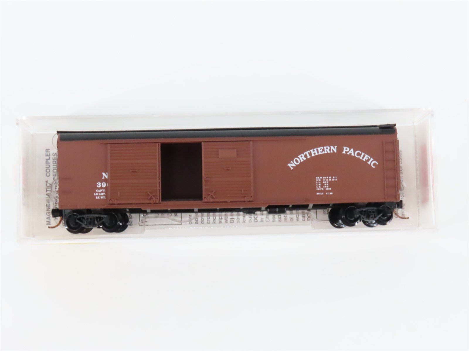N Scale Micro-Trains MTL 79020 NP Northern Pacific Railroad 50' Box Car #39610