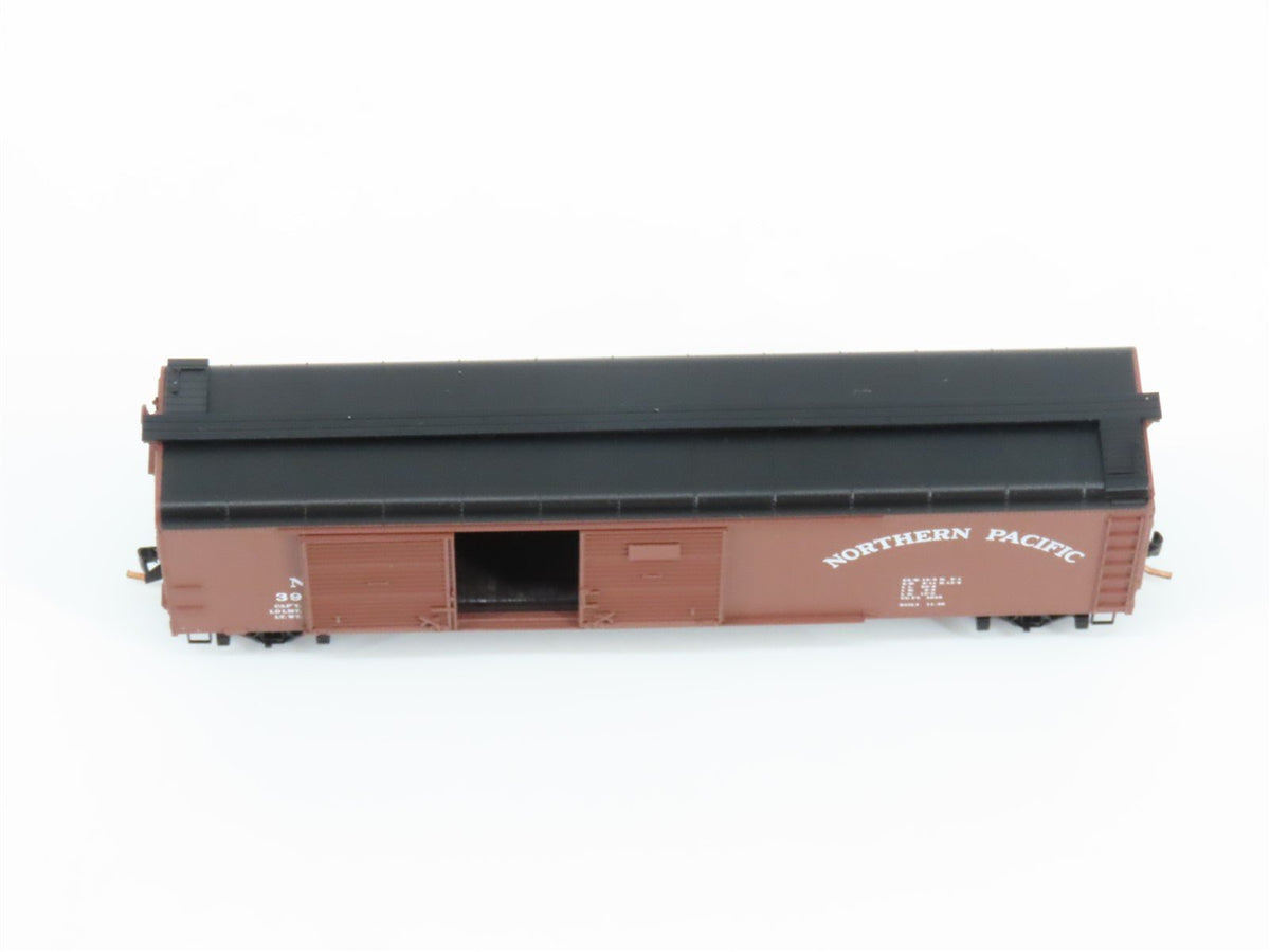 N Scale Micro-Trains MTL 79020 NP Northern Pacific Railroad 50&#39; Box Car #39610