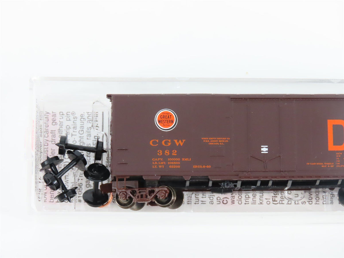 N Micro-Trains MTL 21430 CGW Chicago Great Western 40&#39; Plug Door Box Car #382