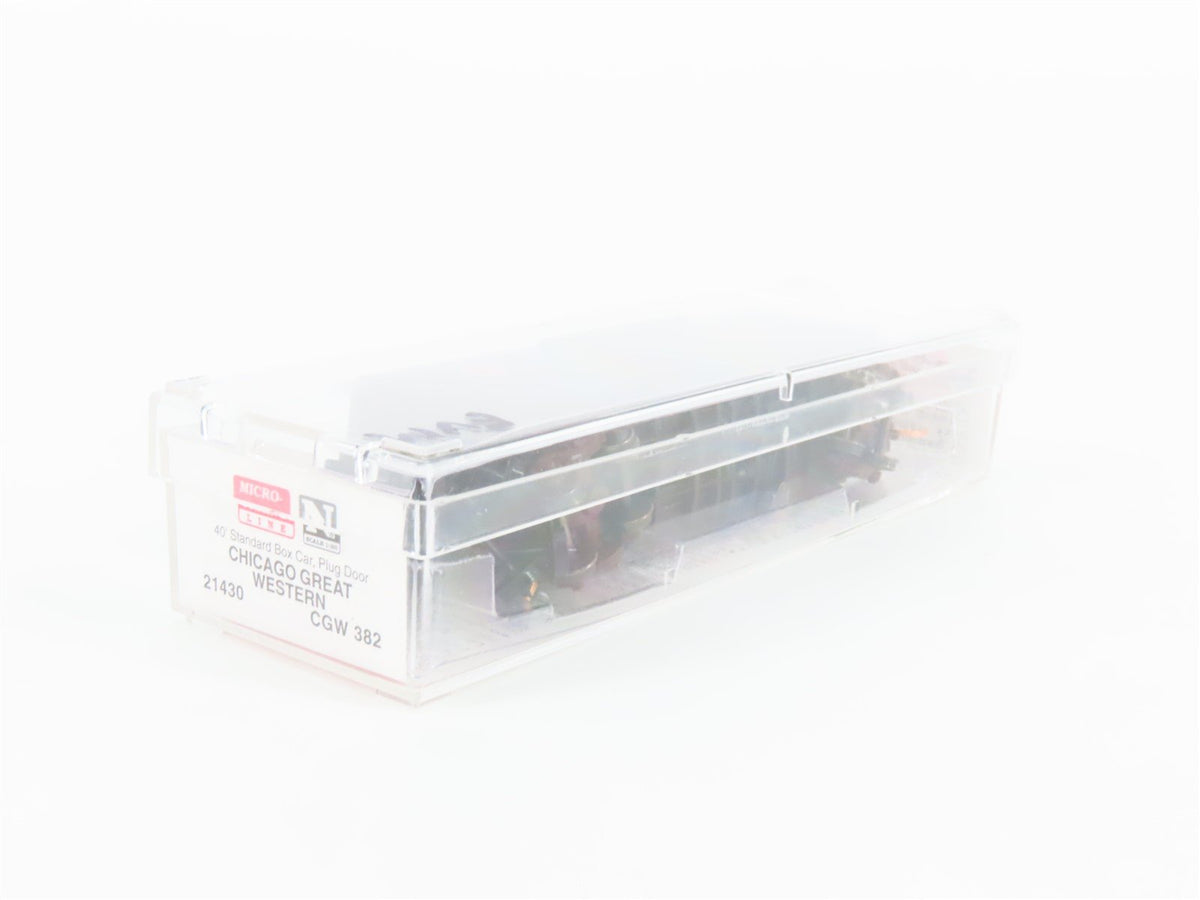 N Micro-Trains MTL 21430 CGW Chicago Great Western 40&#39; Plug Door Box Car #382
