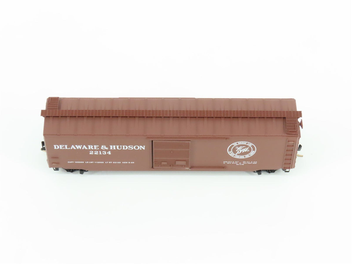 N Micro-Trains MTL 31070 D&amp;H Delaware &amp; Hudson 50&#39; Single Door Box Car #22134