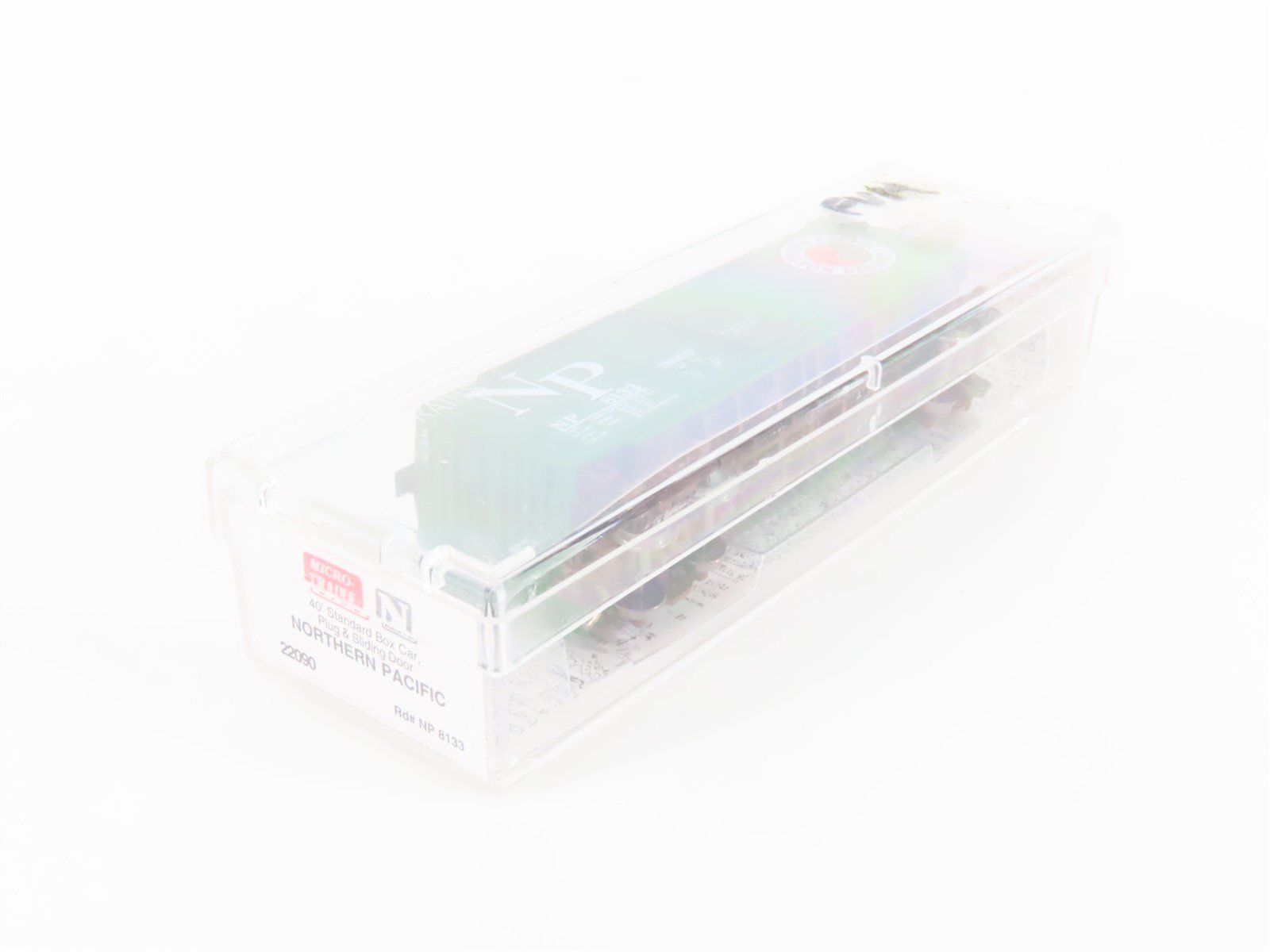 N Scale Micro-Trains MTL 22090 NP Northern Pacific Railway 40' Box Car #8133