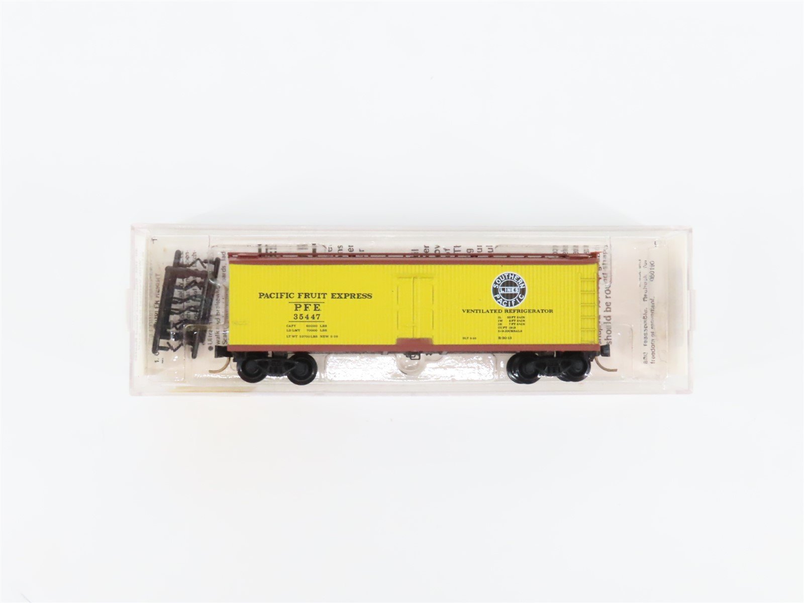N Scale Micro-Trains MTL 49180 PFE SP Southern Pacific 40' Reefer #35447