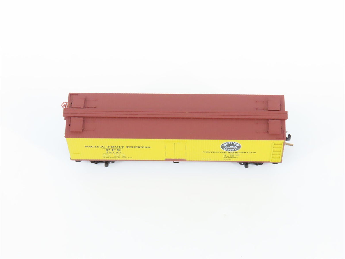 N Scale Micro-Trains MTL 49180 PFE SP Southern Pacific 40&#39; Reefer #35447