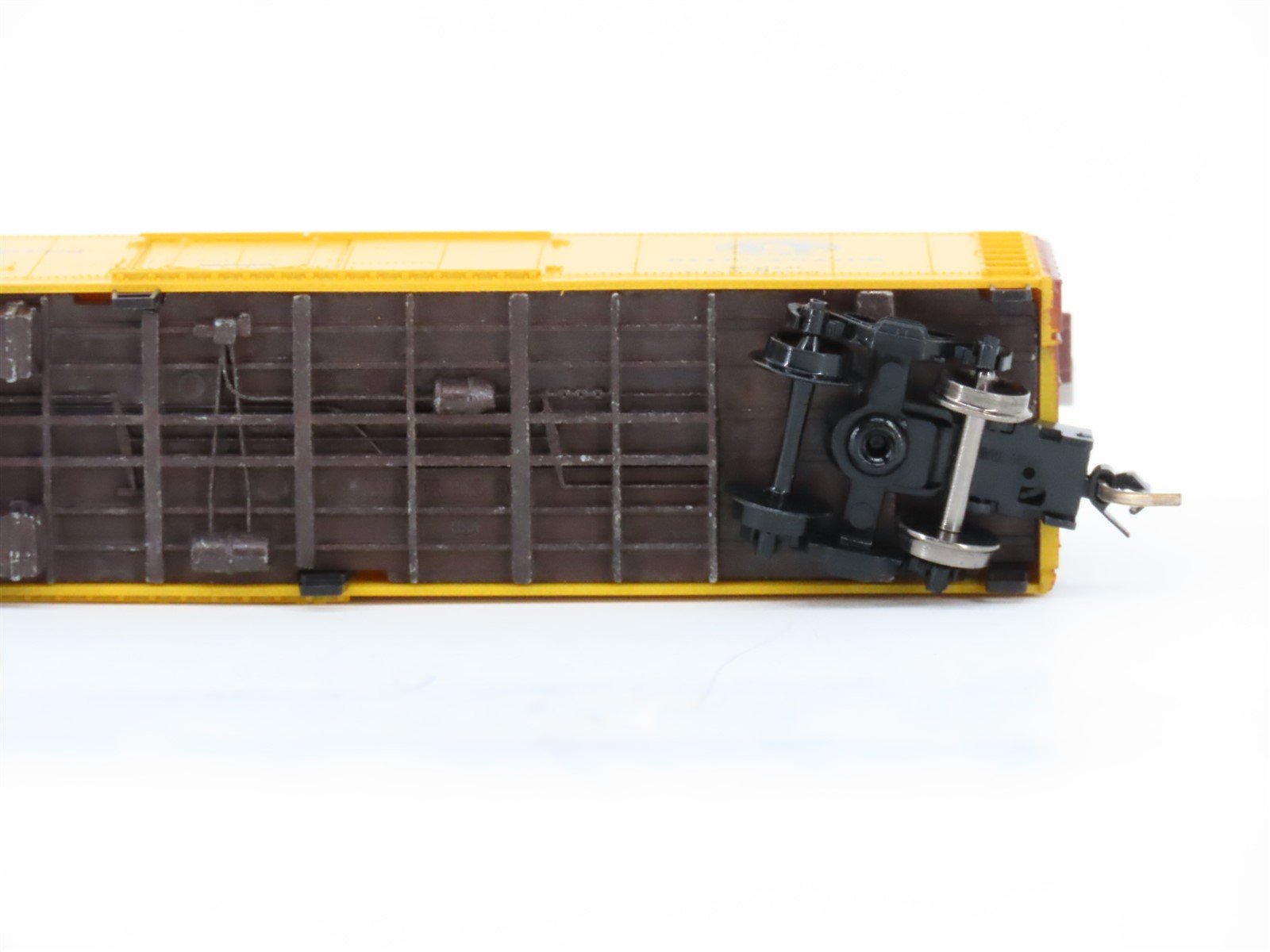 N Scale Micro-Trains MTL 69010/1 WFEX Western Fruit Express Reefer #805