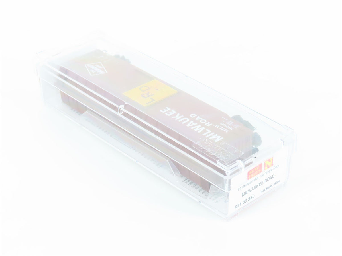 N Scale Micro-Trains MTL 03100380 MILW Milwaukee Road 50&#39; Box Car #16606