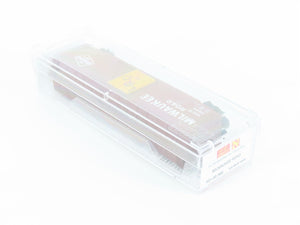 N Scale Micro-Trains MTL 03100380 MILW Milwaukee Road 50' Box Car #16606