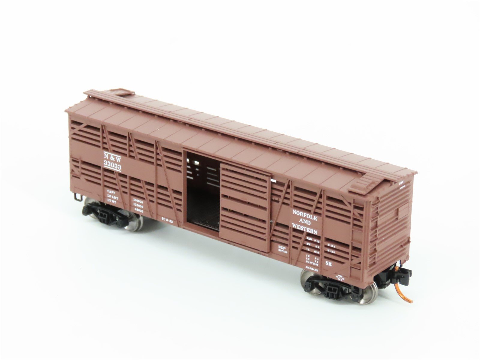 N Scale Micro-Trains MTL 03500150 N&W Norfolk & Western 40' Stock Car #33033