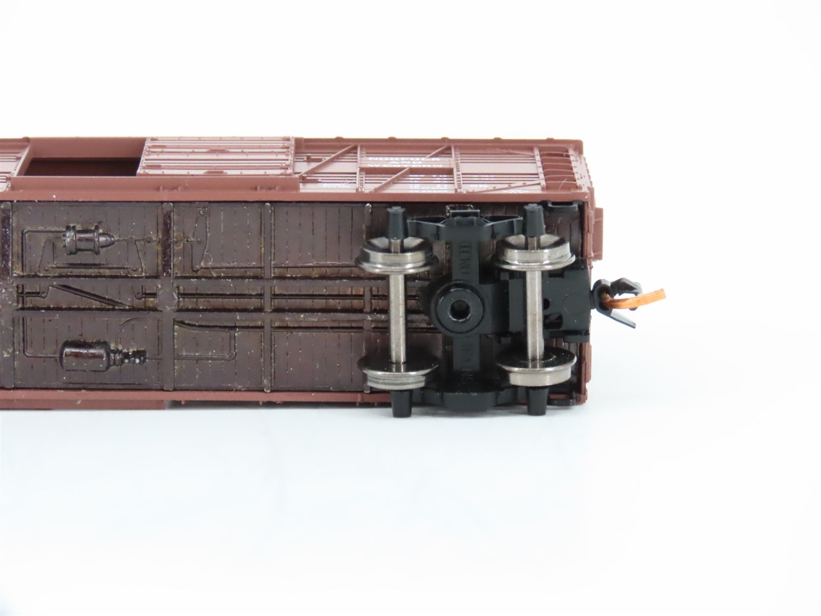 N Scale Micro-Trains MTL 03500150 N&W Norfolk & Western 40' Stock Car #33033