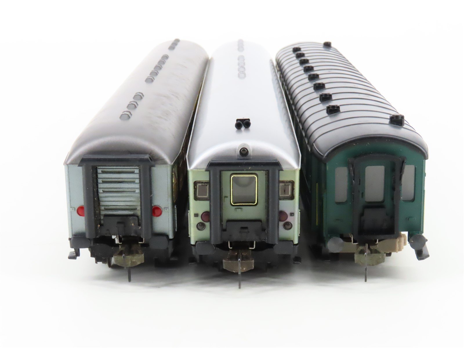 LOT of 3 HO Scale Fleischmann SNCB (Belgium), DB (German) Passenger Cars