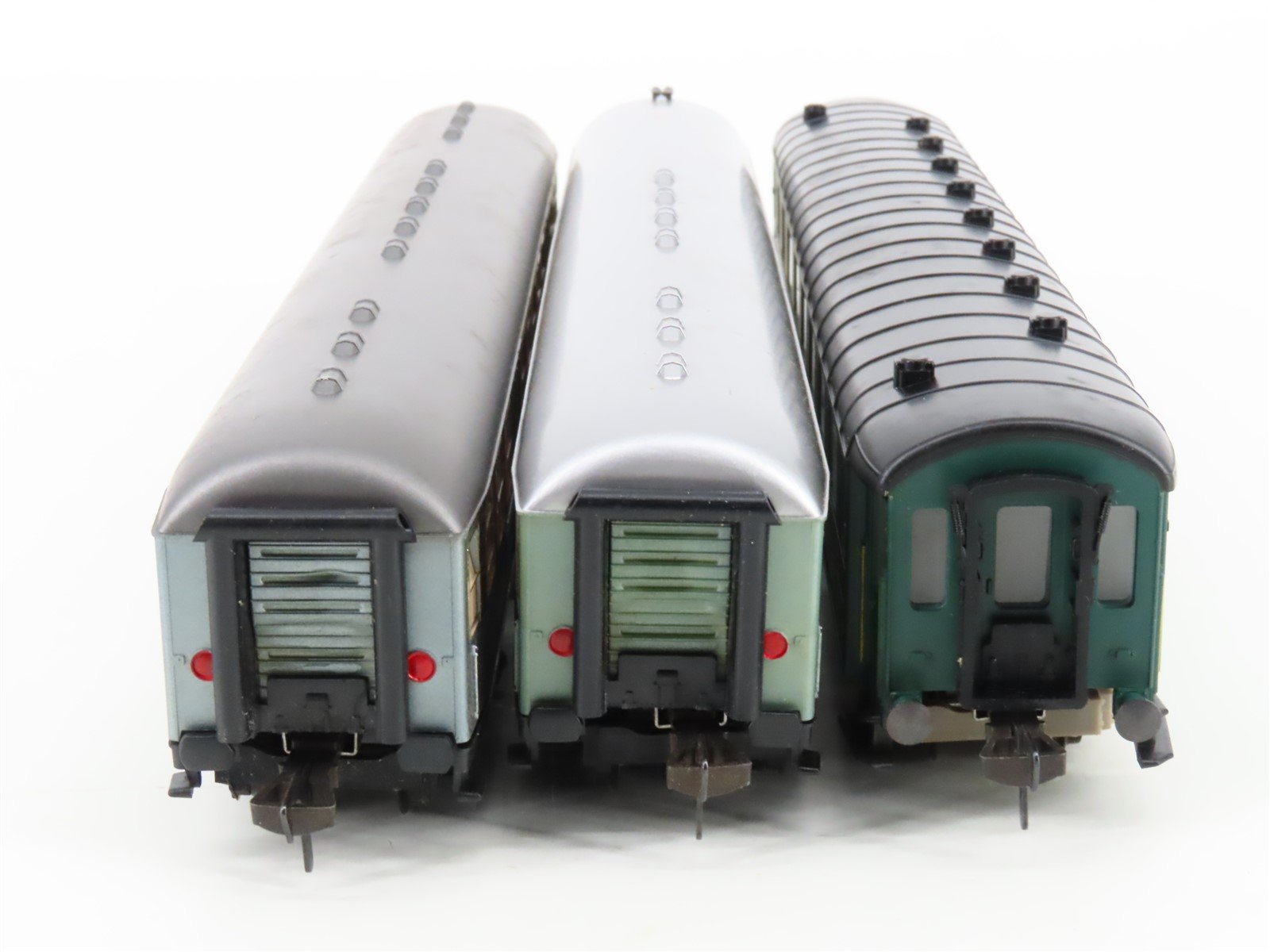 LOT of 3 HO Scale Fleischmann SNCB (Belgium), DB (German) Passenger Cars