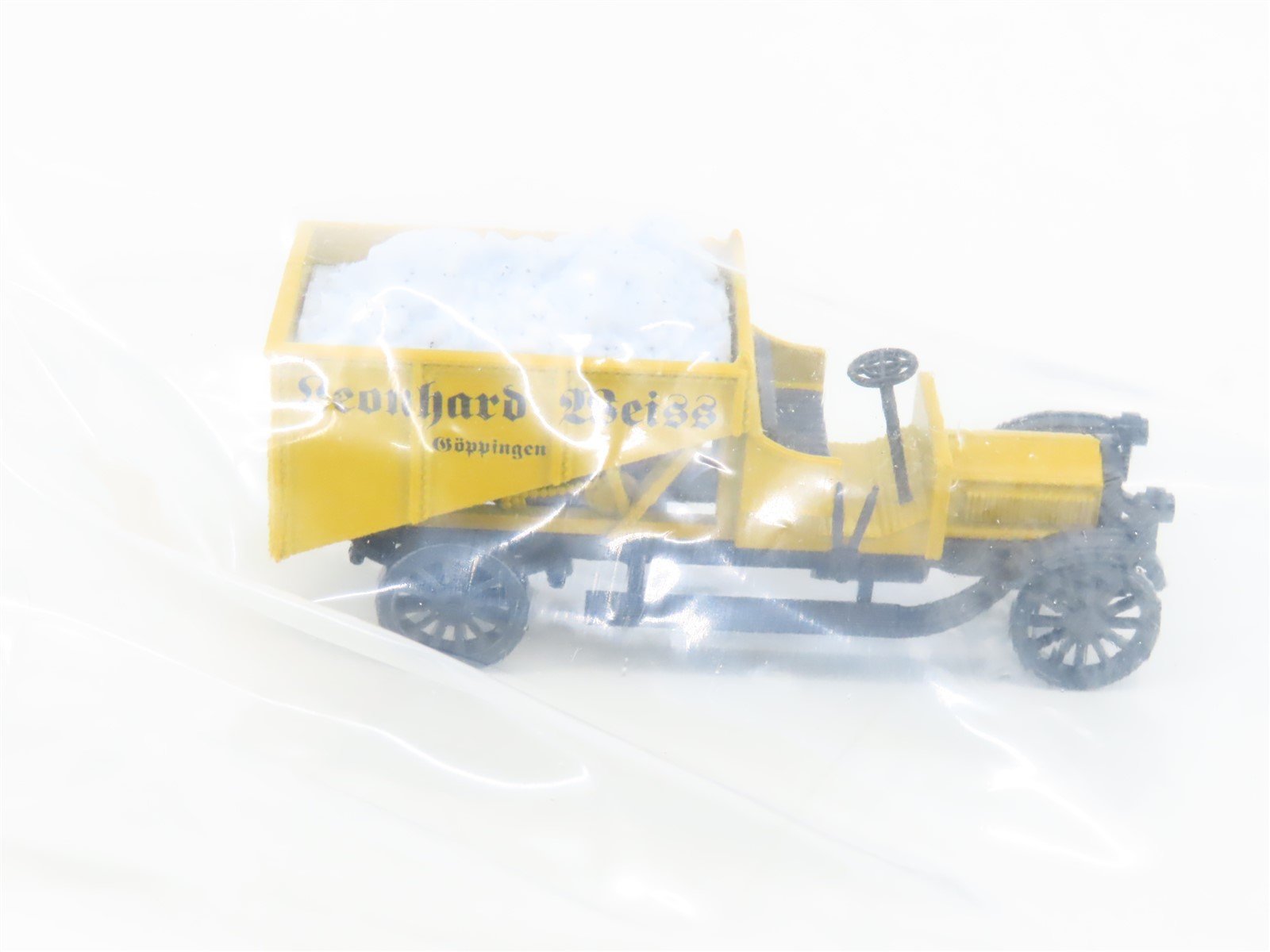 HO Scale Marklin Museum 2000 Leonhard Weiss Hopper & Automobile