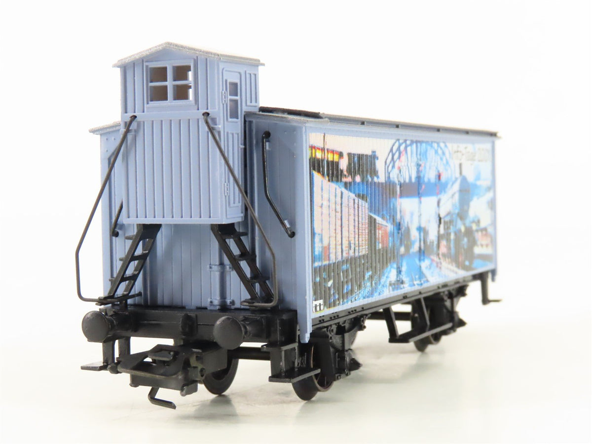 HO Scale Marklin Info-Tage 2001 Box Car w/ Brakeman&#39;s Cab