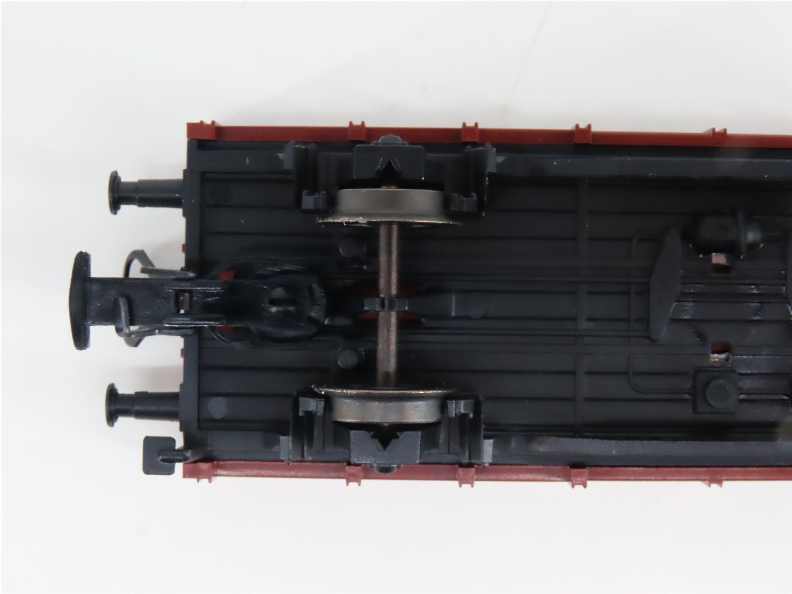 HO Scale Marklin 00755-12 DB Deutsche Bahn Flat Car w/ Volkswagen Van