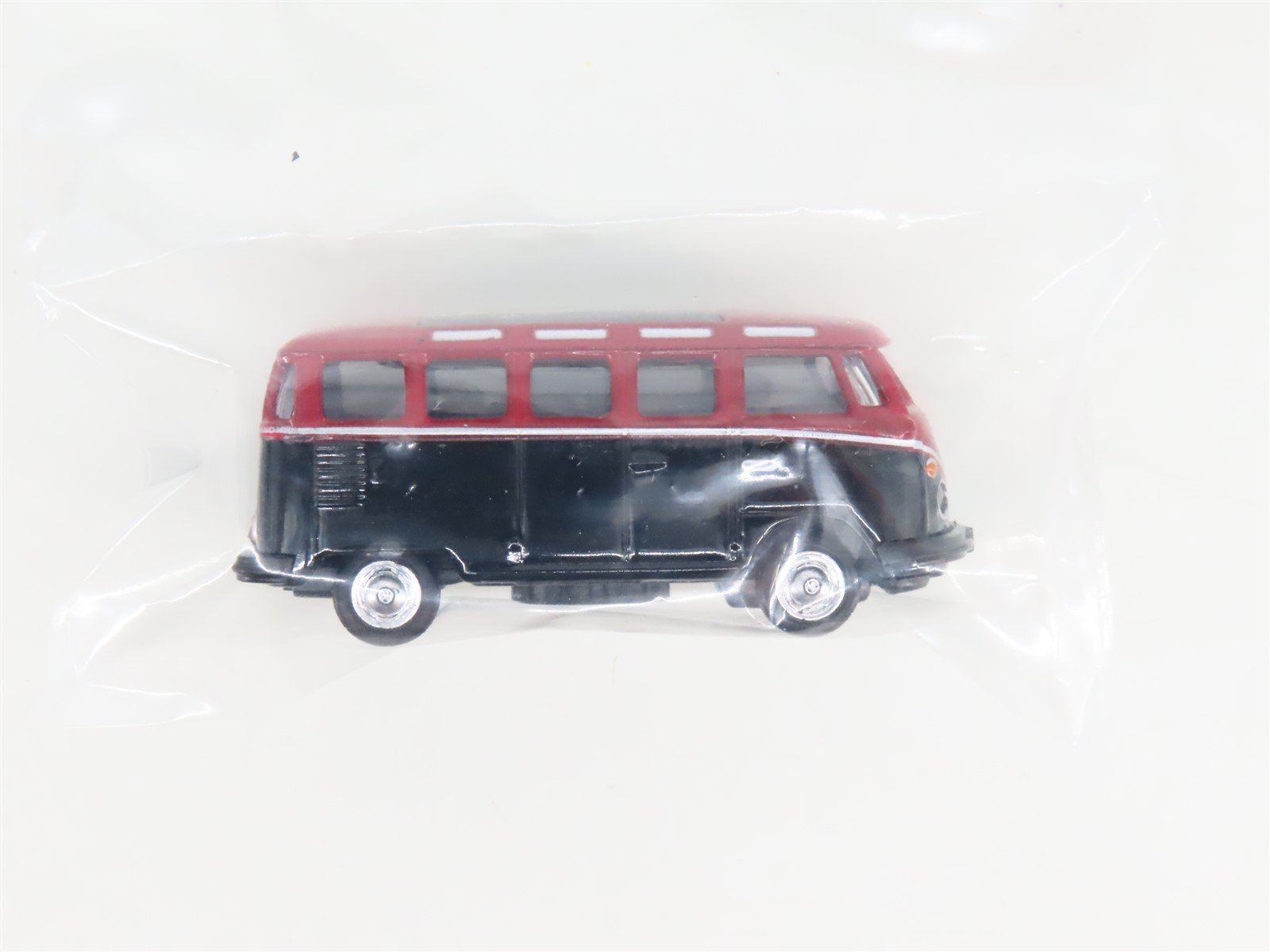 HO Scale Marklin 00755-12 DB Deutsche Bahn Flat Car w/ Volkswagen Van