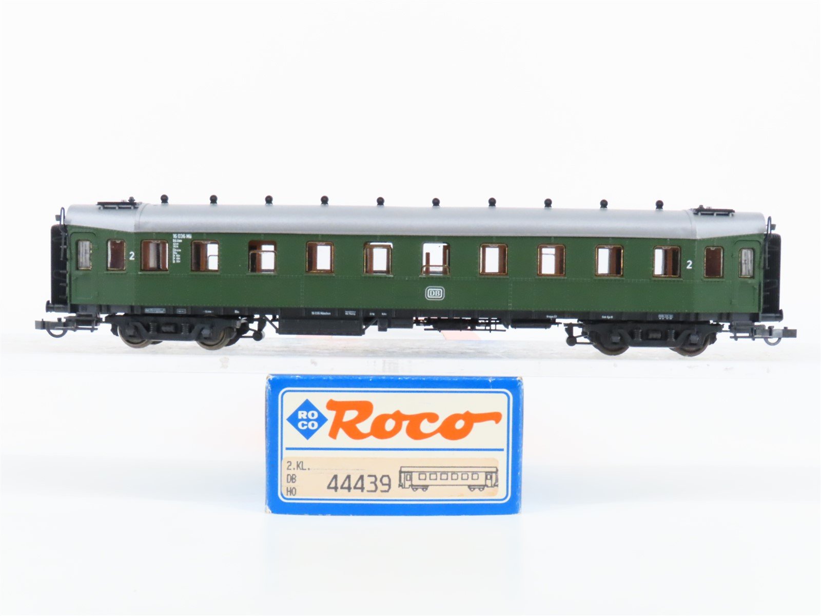 HO Scale Roco 44439 DB Deutsche Bahn 2nd Class Express Coach Passenger