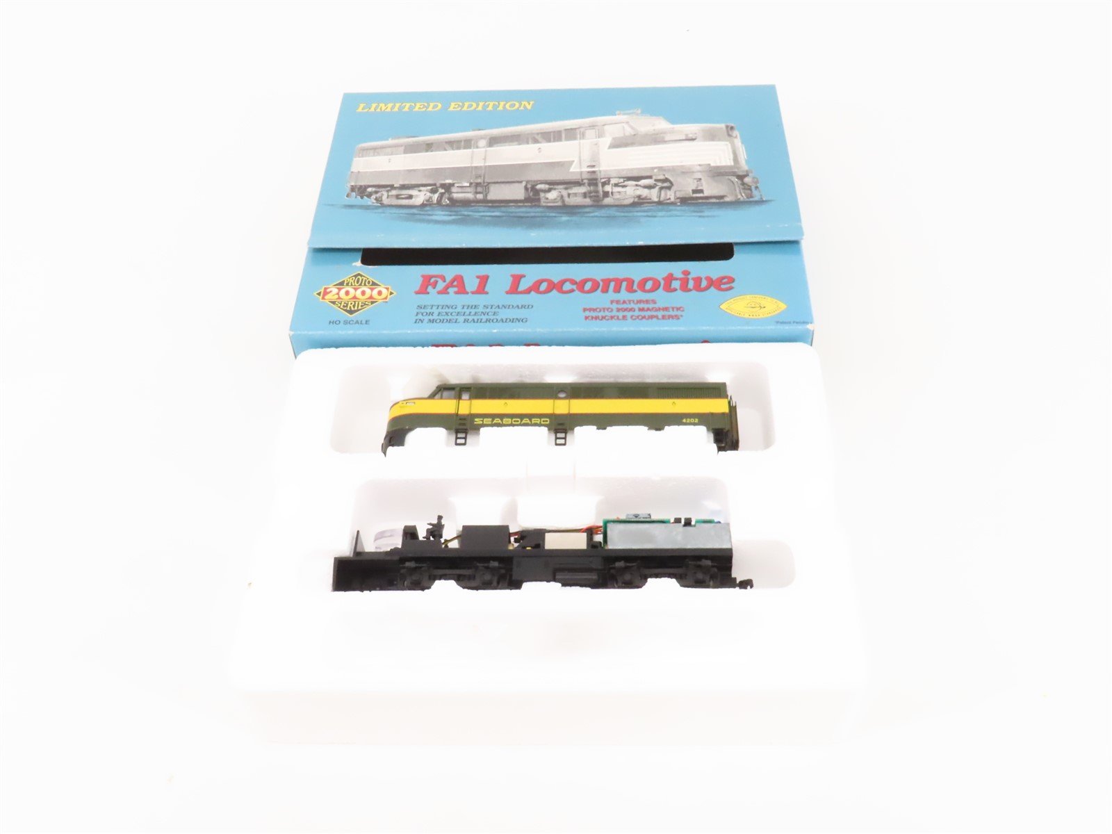 HO Scale Proto 2000 SAL Seaboard Air Line ALCO FA1 Diesel #4202 - BAD GEARS