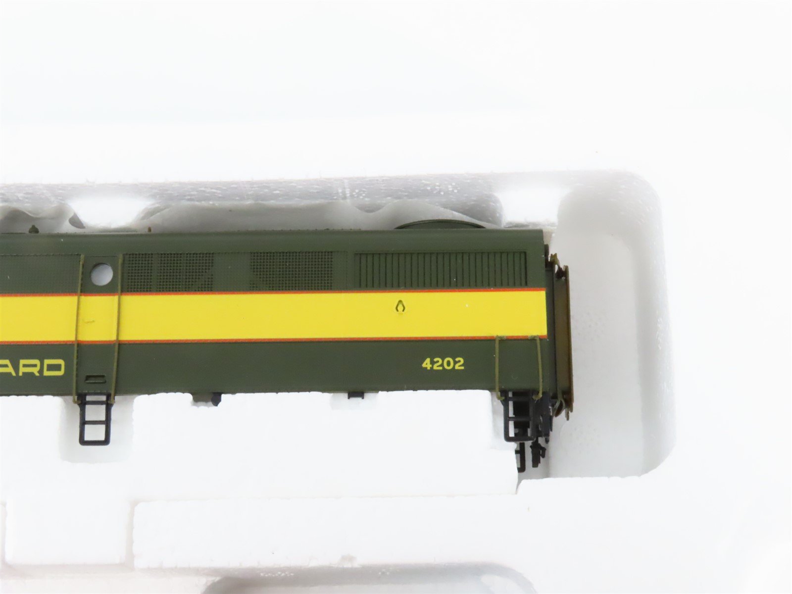 HO Scale Proto 2000 SAL Seaboard Air Line ALCO FA1 Diesel #4202 - BAD GEARS