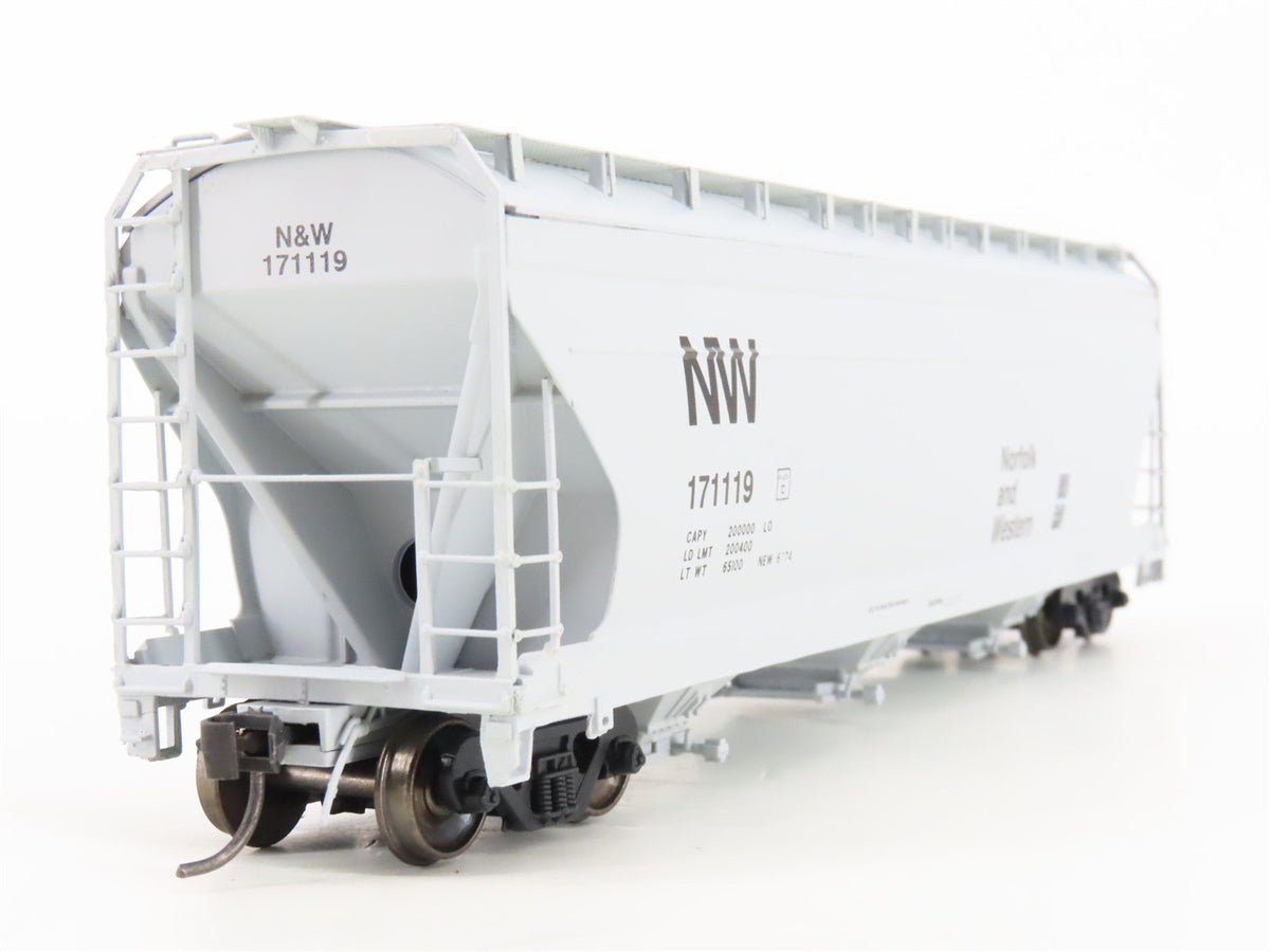 HO Scale InterMountain 47030-03 NW Norfolk &amp; Western 3-Bay Hopper #171119